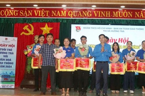 Tuổi trẻ Hương Trà với văn hóa giao thông