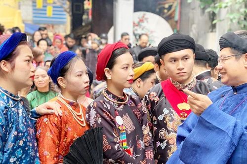 Bài 2: Tìm lại vẻ đẹp xưa nhưng không cũ