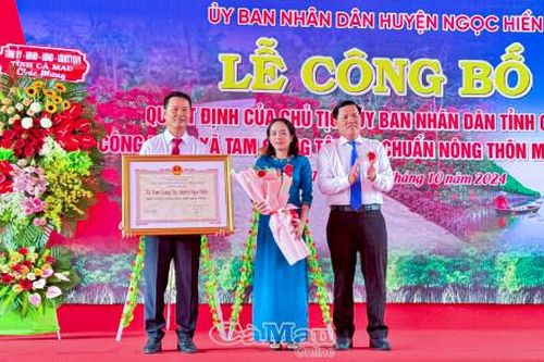 Xã Tam Giang Tây vinh dự đón bằng công nhận đạt chuẩn nông thôn mới