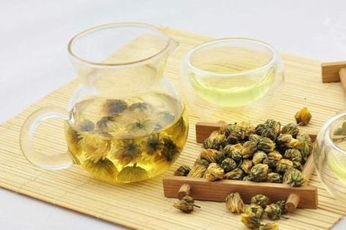 5 loại trà thảo mộc tăng cường miễn dịch cho mùa thu đông