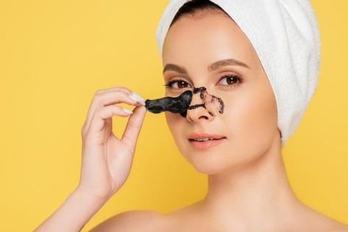 6 mẹo loại bỏ mụn đầu đen