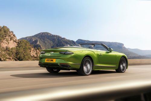 Bentley nhận cọc 2 dòng xe siêu sang - động cơ V8 PHEV, giá từ 20,1 tỷ