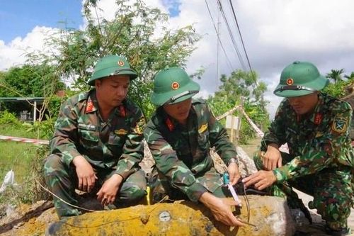 Quảng Trị: Phát hiện quả bom nặng hơn 1 tạ trong khu dân cư