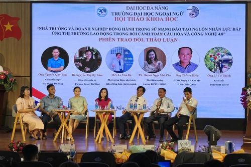 Trường đại học cùng doanh nghiệp bàn giải pháp rút ngắn khoảng cách giữa đào tạo và tuyển dụng
