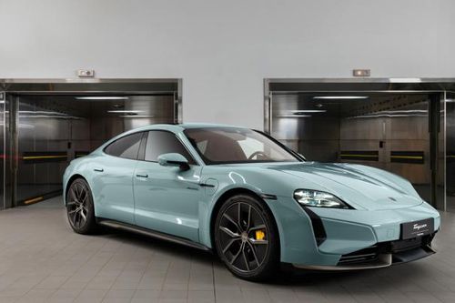 Porsche Taycan 2024 ra mắt thị trường Việt Nam, giá bán từ 4,62 tỷ đồng
