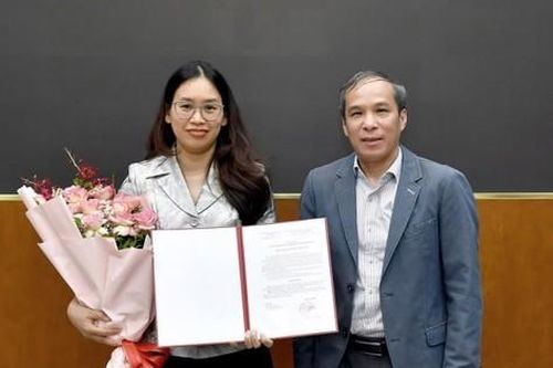 Bản tin 8H: Bổ nhiệm Thư ký Thống đốc Ngân hàng Nhà nước