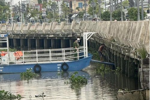 Phát hiện thi thể một phụ nữ trôi trên sông Sài Gòn