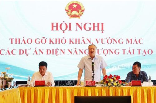 Tập trung tháo gỡ khó khăn, vướng mắc cho các dự án điện năng lượng tái tạo