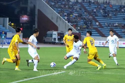 V.League 1-2024/2025: Vòng đấu của những siêu phẩm