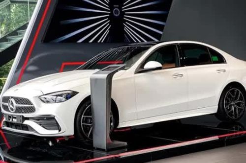 Mercedes-Benz C 300 AMG sắp có bản nâng cấp tại tại thị trường Việt Nam, giá hơn 2,1 tỷ đồng?