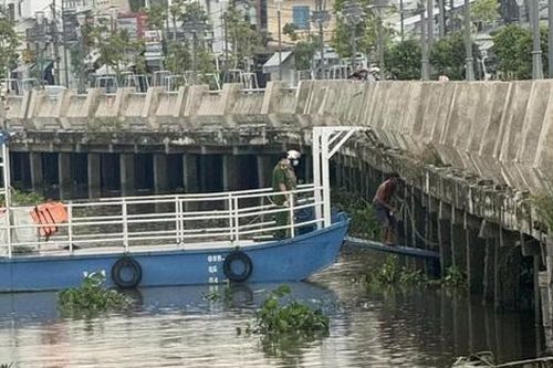 Phát hiện thi thể phụ nữ trên sông Sài Gòn, công an vào cuộc điều tra