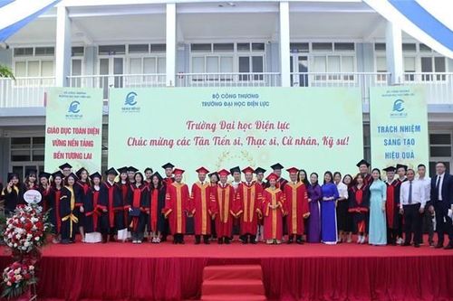 EPU tưng bừng lễ tốt nghiệp đợt 2 năm 2024
