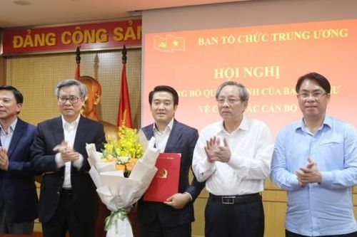 Bổ nhiệm các Trợ lý Chủ tịch Quốc hội, Trưởng Ban Tổ chức Trung ương