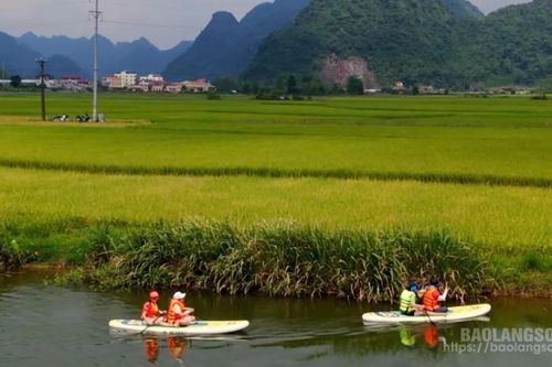 Trong 7 ngày có gần 60.000 khách du lịch đến Bắc Sơn