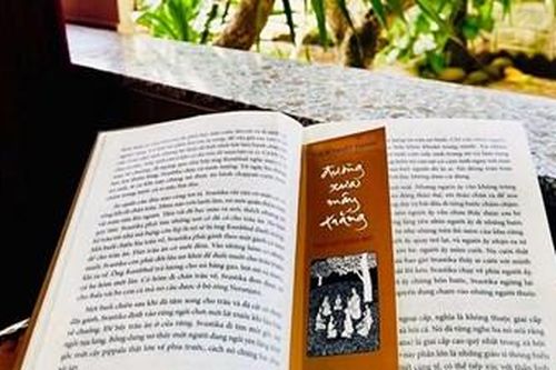 Thư viện ngày mưa