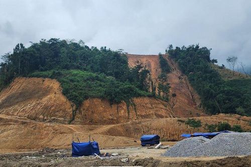 Thanh Hóa: Công nhận kết quả trúng đấu giá quyền khai thác khoáng sản mỏ đất làm vật liệu san lấp