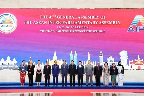 Chủ tịch Quốc hội Lào, Chủ tịch AIPA Saysomphone Phomvihane tiếp các Trưởng đoàn Quốc hội/Nghị viện tham dự Đại hội đồng AIPA - 45