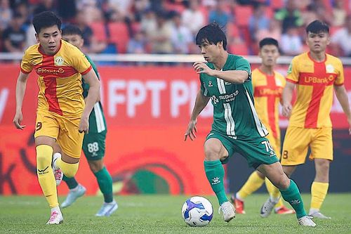 Công Phượng muốn sút tung lưới HAGL
