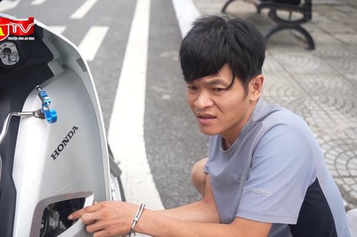 Cảnh giác với 'bẫy' lừa sửa xe để cướp giật tài sản