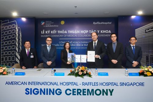 Bệnh viện Quốc tế Mỹ ký thỏa thuận hợp tác với bệnh viện Raffles Singapore