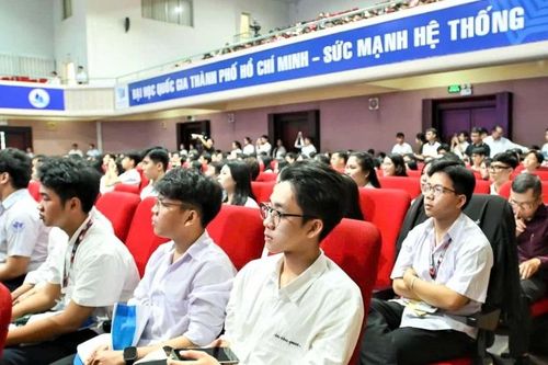Vận dụng sáng tạo tri thức, sớm đưa đất nước ta bước vào kỷ nguyên phát triển mới