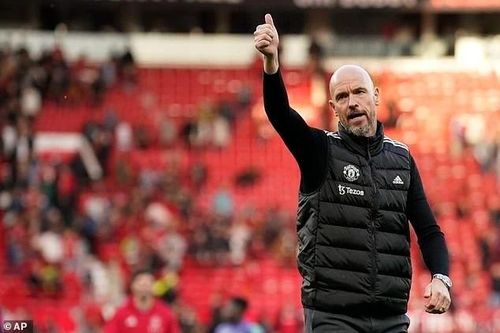 Man Utd thắng ngược Brentford, HLV Ten Hag 'thoát hiểm'