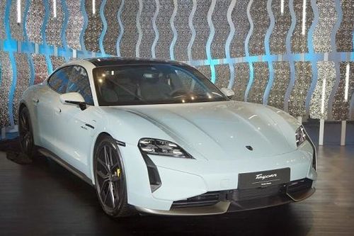 Cận cảnh Porsche Taycan 2025 vừa ra mắt tại Việt Nam, giá từ 4,62 tỷ đồng