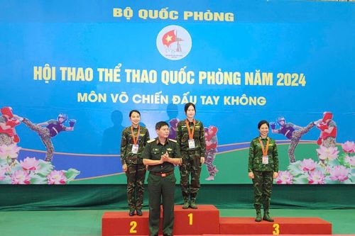 Những 'bông hồng thép' BĐBP tỏa sáng rực rỡ tại Hội thao Thể thao quốc phòng năm 2024