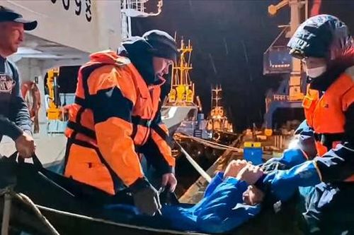 Sống sót kỳ diệu sau 67 ngày trôi dạt trên biển