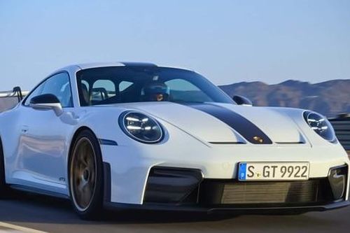 Porsche 911 GT3 2025 lộ diện