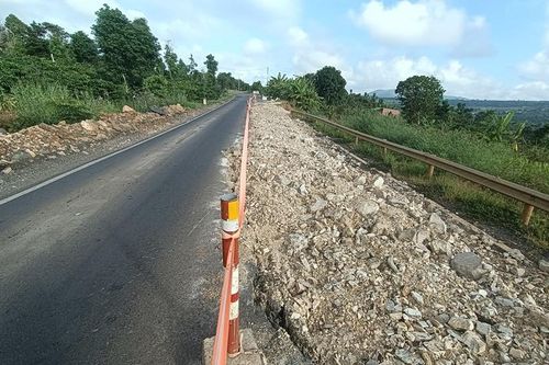 Đường tránh 500 tỷ ở Đắk Lắk vừa hết bảo hành đã sụt lún, chắp vá
