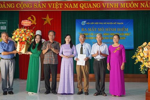 Phát huy vai trò phụ nữ trong xây dựng nông thôn mới ở Bố Trạch (Quảng Bình)