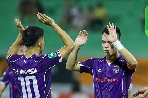 Tiến Linh ghi bàn đúng ngày sinh nhật, Bình Dương thắng luân lưu Bình Định