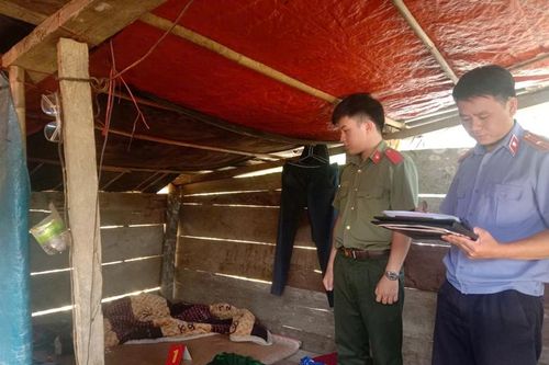 Kiểm sát việc khám nghiệm hiện trường vụ chết người chưa rõ nguyên nhân