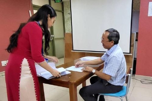 Bản tin 20/10: Sở GD&ĐT Tp.HCM thi tuyển 3 phó hiệu trưởng THPT