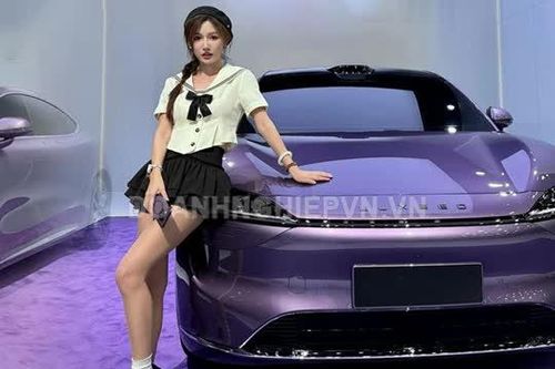 Xe hơi đẹp như Porsche, công suất 489 mã lực, nội thất sang chảnh, giá gần 880 triệu đồng