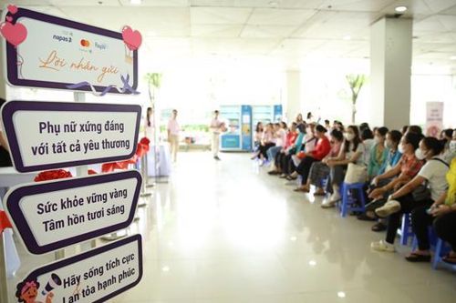 Trao 2.010 suất tầm soát ung thư cho phụ nữ Việt yếu thế