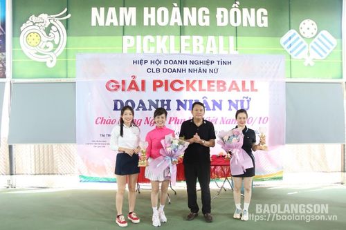 Câu lạc bộ Doanh nhân nữ tỉnh tổ chức giải Pickleball Doanh nhân nữ