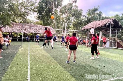 161 vận động viên tham gia giải bóng chuyền hơi nữ mở rộng năm 2024
