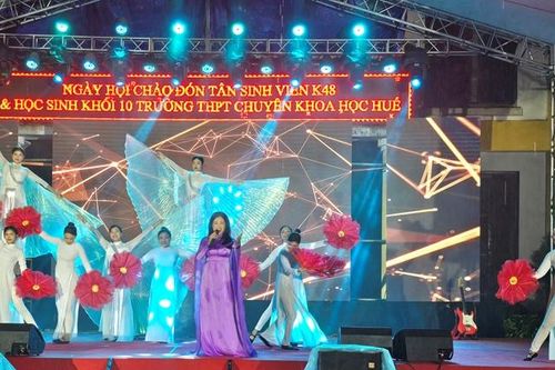 Trường đại học Khoa học, Đại học Huế:Đón 1.500 tân sinh viên và gần 200 học sinh chuyên