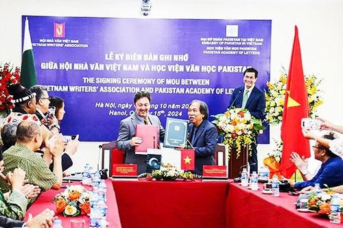 Việt Nam và Pakistan hợp tác trong lĩnh vực văn học
