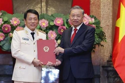 Bộ trưởng Bộ Công an Lương Tam Quang được thăng quân hàm Đại tướng
