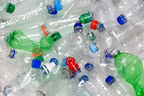 Phần lớn nước uống trên thế giới chứa hóa chất vĩnh cửu?