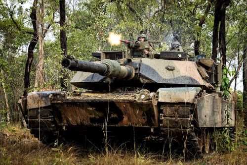 Xe tăng M1A1 Abrams Australia viện trợ Ukraine không thể sánh bằng T-72B3?