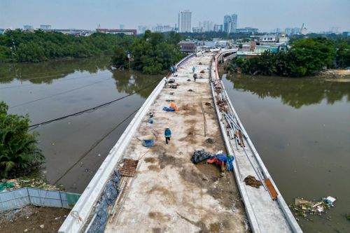 Cây cầu giải cứu kẹt xe khu Nam TP.HCM dự kiến thông xe cuối năm