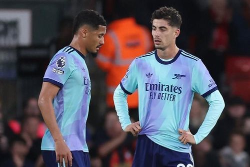 Arsenal sa lầy vì thẻ đỏ