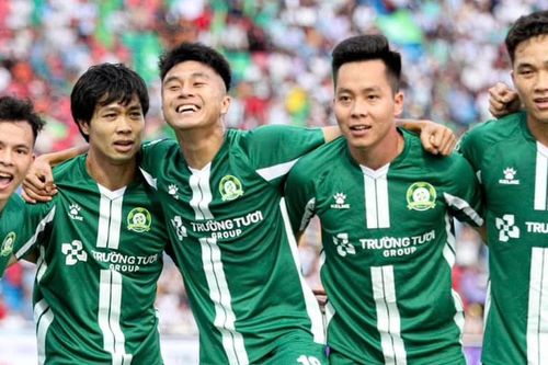 Tin nóng bóng đá Việt 21/10: Công Phượng đua Vua phá lưới giải hạng Nhất, Văn Toàn nghỉ thi đấu dài hạn