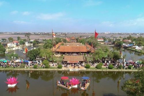 Lễ hội chùa Keo mùa Thu ở tỉnh Thái Bình thu hút đông du khách
