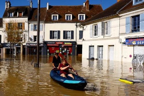 Italia và Pháp hứng chịu lũ lụt nghiêm trọng