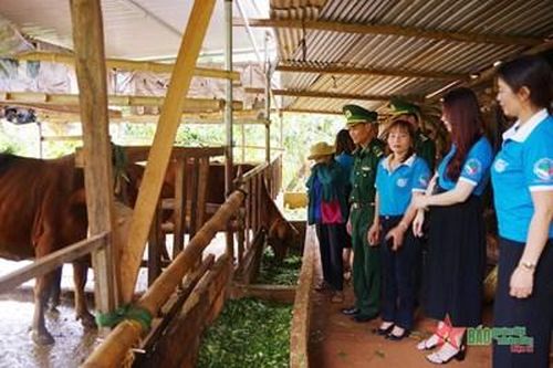 Bộ đội Biên phòng Đắk Nông giúp dân giảm nghèo từ việc làm cụ thể